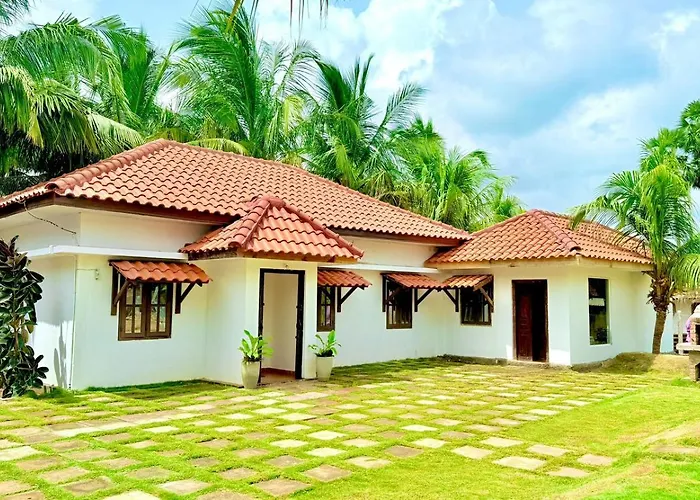 Abbi Holidays - Keerimalai Cultural Villa